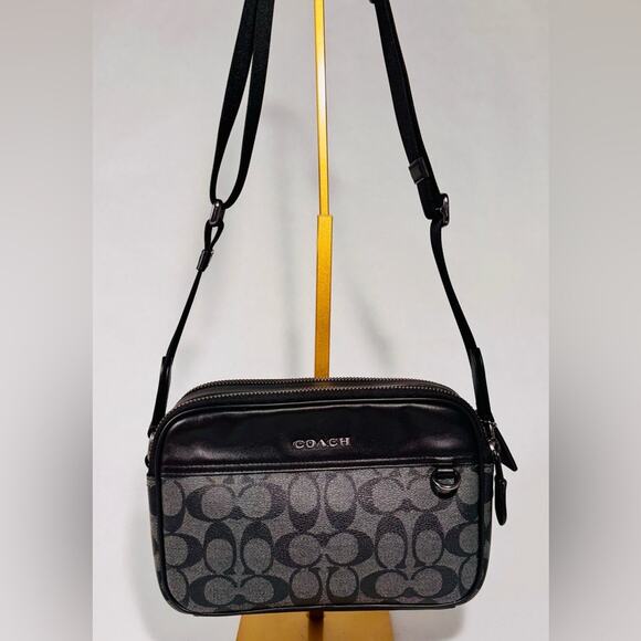 Coach Black and Gray Bag Unisex.  New condition very nice! - Picture 2 of 8